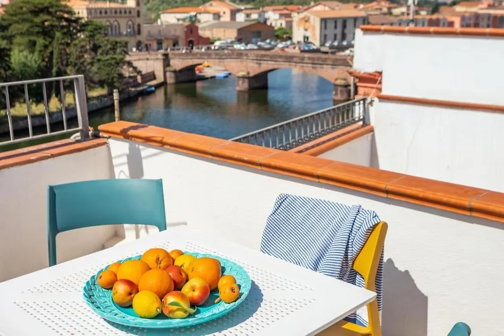 The Enchanting Sunset Bosa Apartment